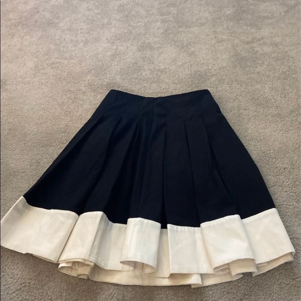 Women pleated skirt